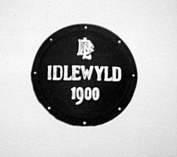 DOWKER_ISLAND_Part_2_-_July_2006-idlewyld-plaque_th.jpg