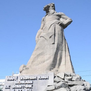 Tale of the Ural statue near the train station in Chelyabinsk, foto from the front